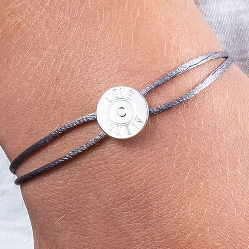bracelet-porté-james-love-grey-2-min